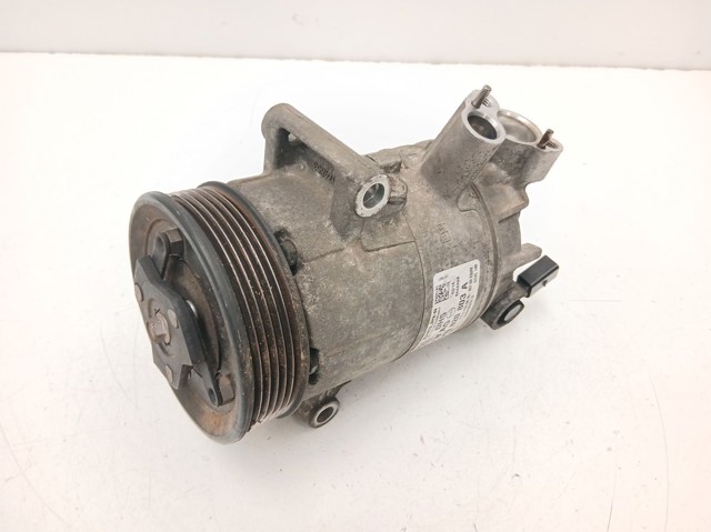 VAG 5K0820803A Compresor de aire acondicionado  disponible España