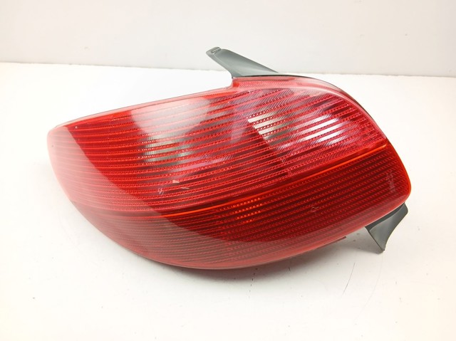 PEUGEOT 6350P1 Piloto trasero izquierdo  en stock Terrassa