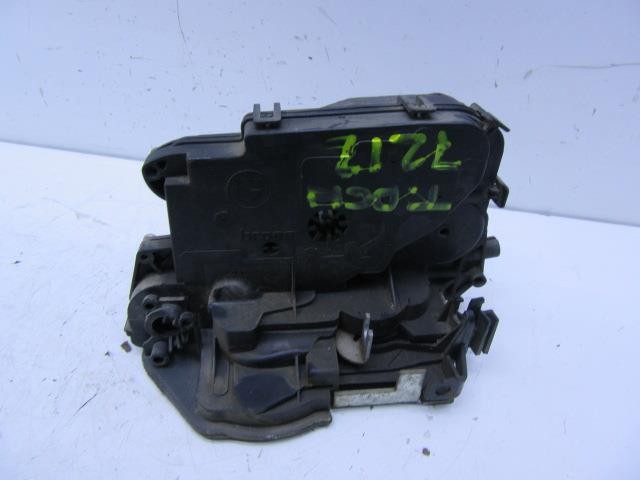 7060296 BMW Cerradura de la puerta trasera derecha  disponible Vigo