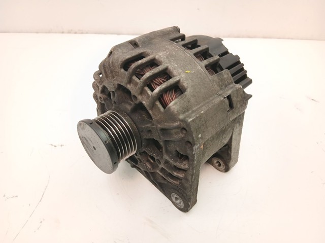 7700426849 Alternador  disponible Málaga