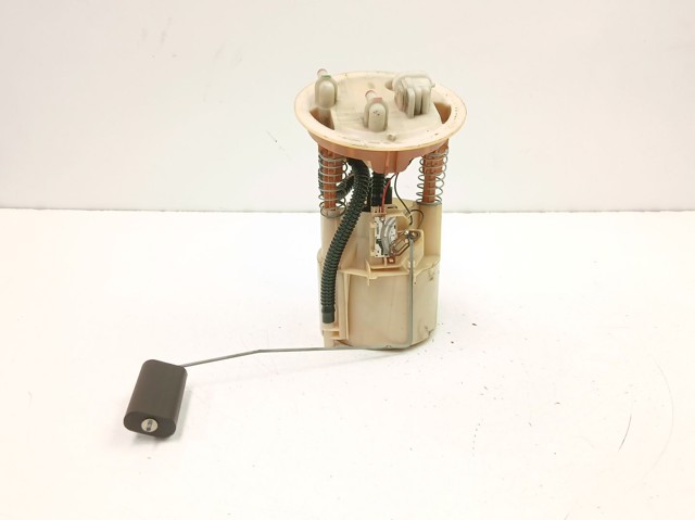 7700431718 RENAULT Bomba de gasolina  en stock Huelva