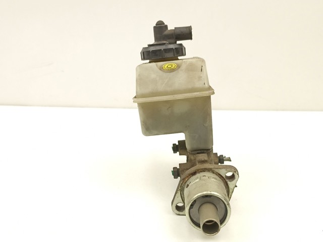 Cilindro principal de freno 7700820232 RENAULT