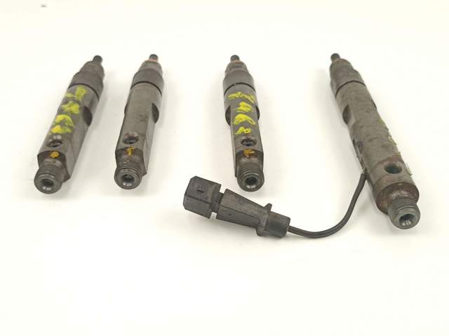 7700875036 RENAULT Inyector de combustible  disponible Alicante