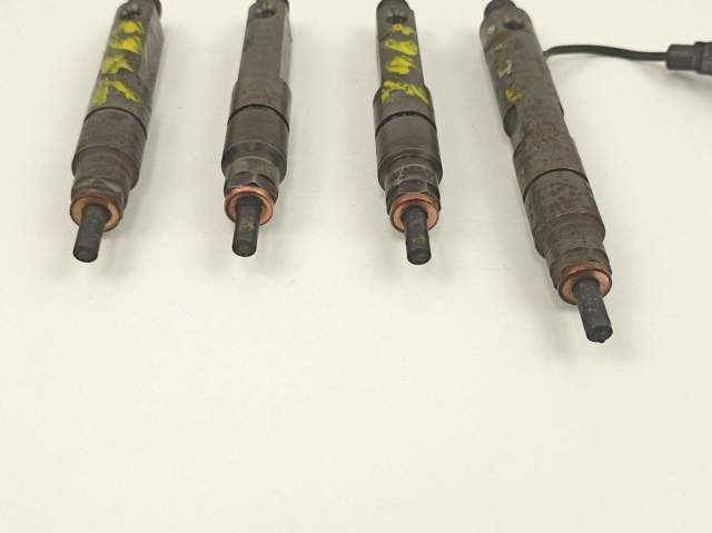RENAULT 7700875036 Inyector de combustible  disponible Valladolid