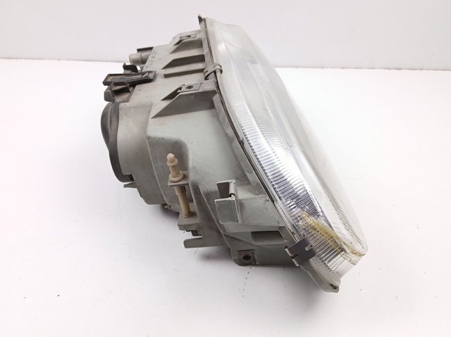 Faro delantero izquierdo 7701036027 RENAULT