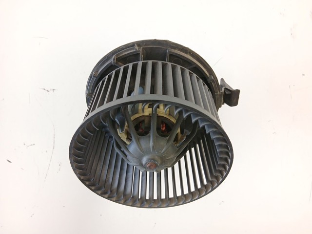 7701056965 Motor del ventilador del calefactor  disponible Burgos