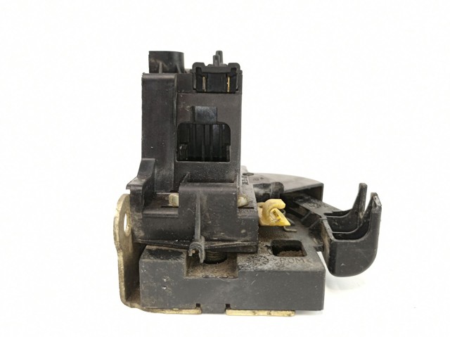 RENAULT 7701473173 Cerradura de la puerta trasera derecha  disponible Valladolid