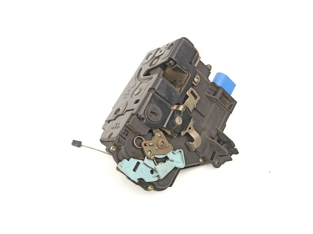 7L0839016 Cerradura de la puerta trasera derecha  disponible Burgos