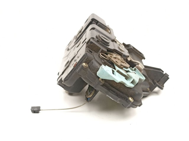 VAG 7L0839016 Cerradura de la puerta trasera derecha  disponible Lugo