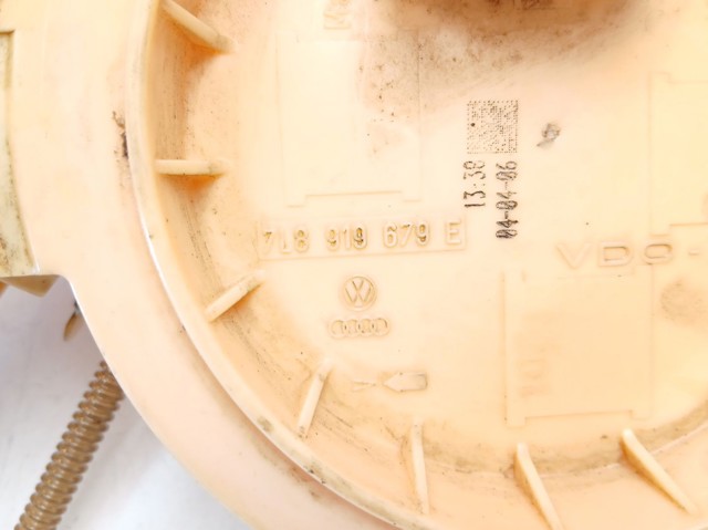 7L8919679E VAG