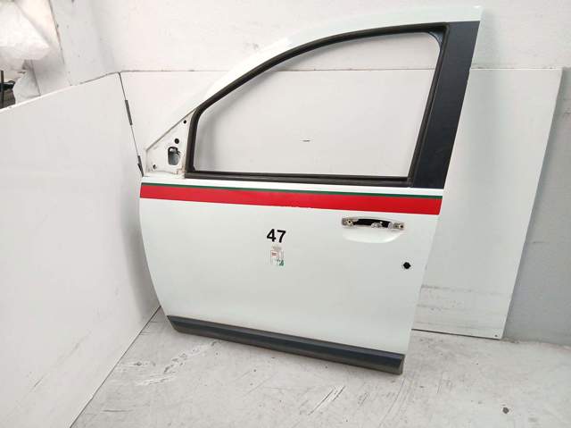 Comprar Puerta delantera izquierda Renault DOKKER  FE a bajo precio