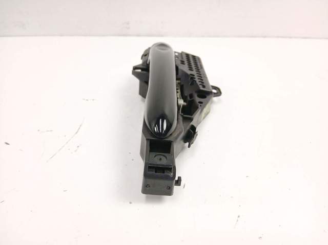 806077201R RENAULT Soporte de manija exterior de puertas izquierdas  comprar en Jaén