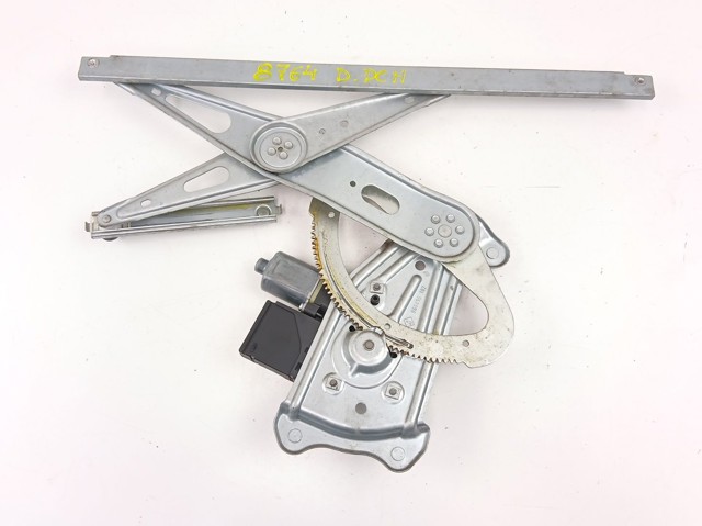 807301396R Motor del elevalunas de la puerta delantera derecha  en stock Granada