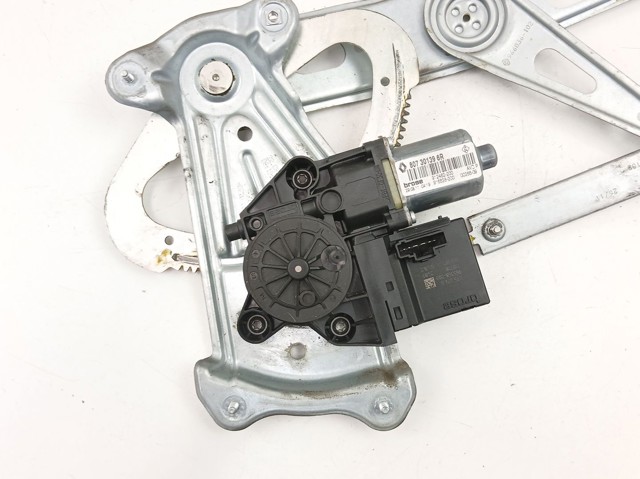 RENAULT 807301396R Motor del elevalunas de la puerta delantera derecha  comprar en Murcia