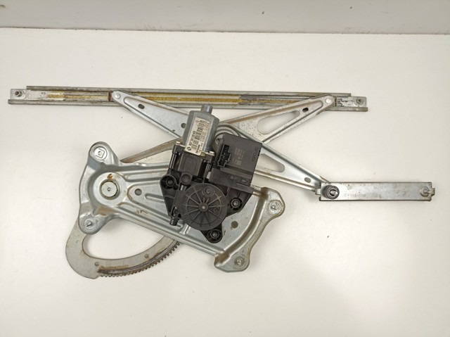 807301396R Motor del elevalunas de la puerta delantera derecha comprar Girona
