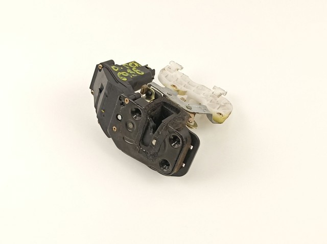 813202F010 Cerradura de puerta delantera derecha  comprar en Reus