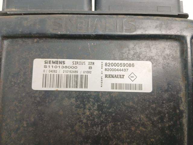 8200059086 RENAULT ECU  en stock Gandía