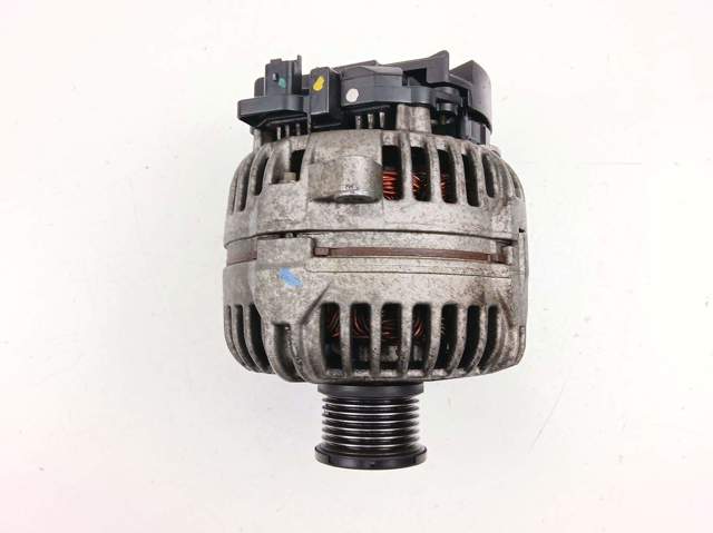 8200251006 RENAULT Alternador  disponible Ourense