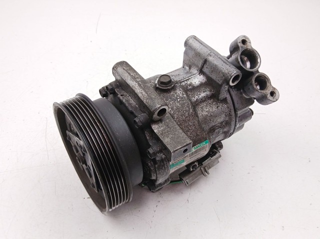 RENAULT 8200365787 Compresor de aire acondicionado  disponible Lugo