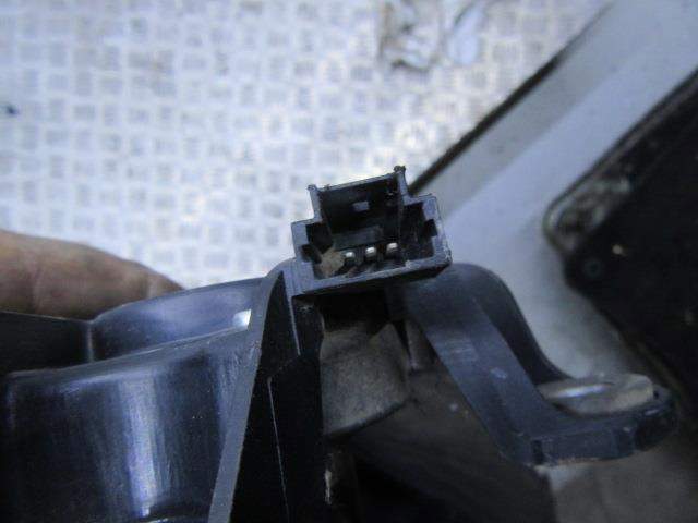 8200431392 RENAULT Motor del limpiaparabrisas trasero  comprar en Jaén