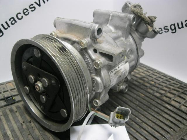 RENAULT 8200866437 Compresor de aire acondicionado  disponible Lugo