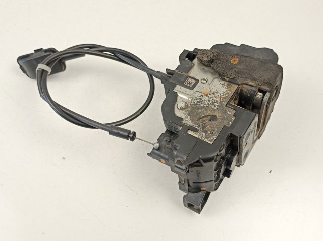 825028873R RENAULT Cerradura de la puerta trasera derecha  en stock Huelva