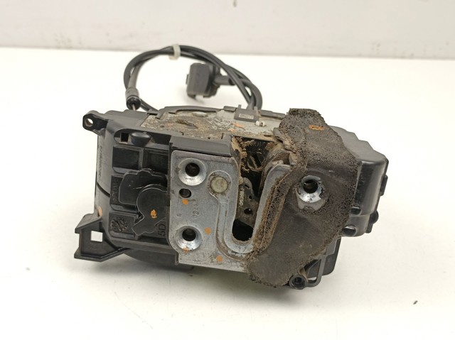 RENAULT 825028873R Cerradura de la puerta trasera derecha  disponible España