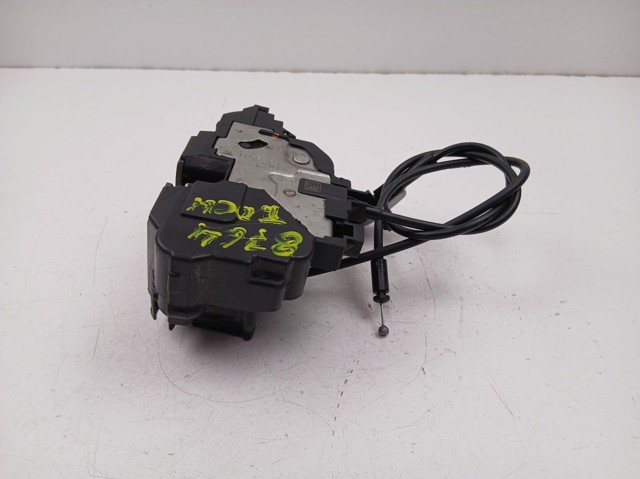825028873R RENAULT Cerradura de la puerta trasera derecha  en stock Córdoba