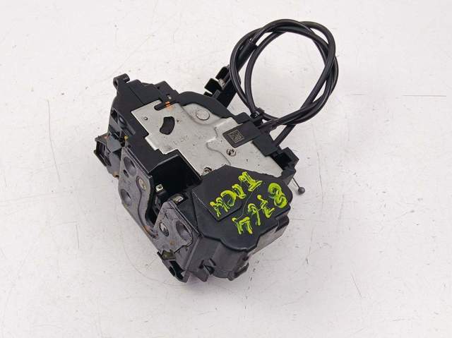 RENAULT 825028873R Cerradura de la puerta trasera derecha  en stock Valencia