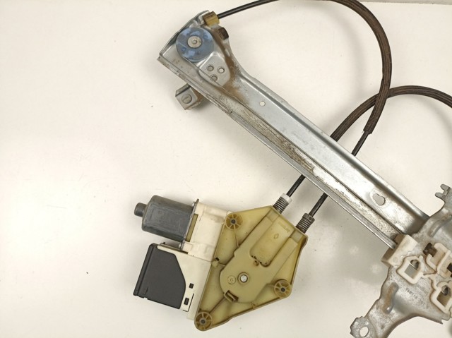 827210008R Renault (RVI)