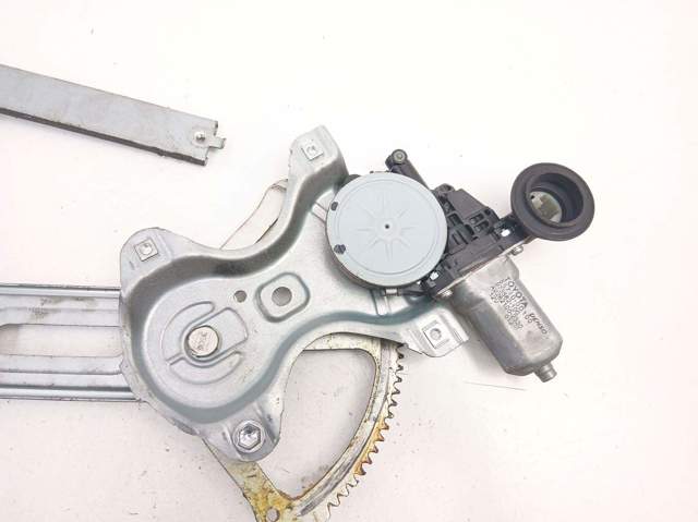 857100D100 TOYOTA Motor del elevalunas de la puerta delantera derecha comprar Alcalá