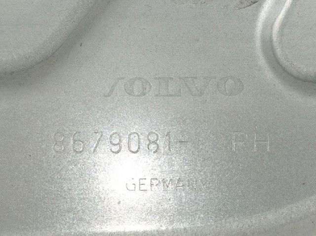 8679081 Volvo