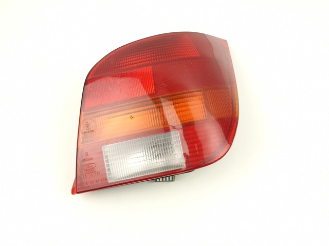 Comprar Piloto trasero derecho Ford Fiesta III GFJ a bajo precio