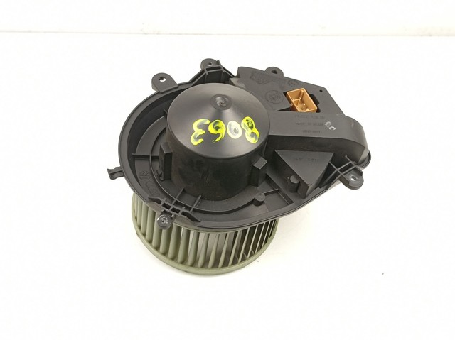 8D1820021 VAG