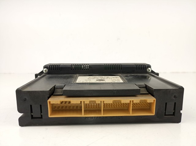 VAG 8L0820043M Unidad de control aire acondicionado  en stock Salamanca