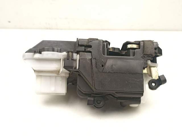 9136H3 Cerradura de puerta delantera derecha  en stock Granada