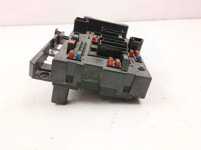 9650664080 PEUGEOT Caja de fusibles comprar Bilbao