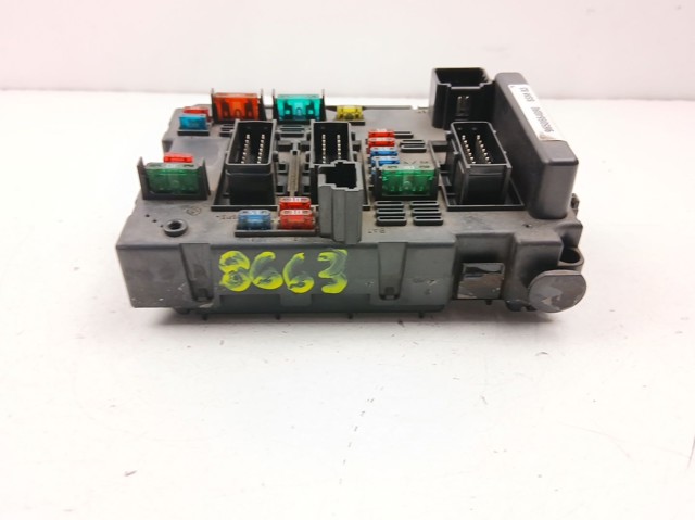 9650664080 PEUGEOT Caja de fusibles  disponible Ourense