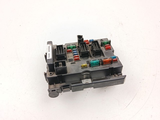 9650664080 Caja de fusibles  en stock Granada