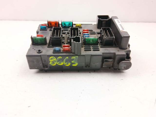 PEUGEOT 9650664080 Caja de fusibles  en stock Terrassa