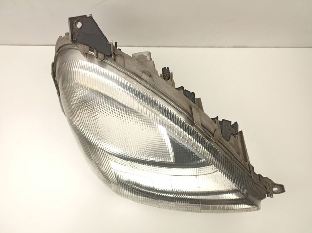 A1688201061 Faro derecho  comprar en Zaragoza