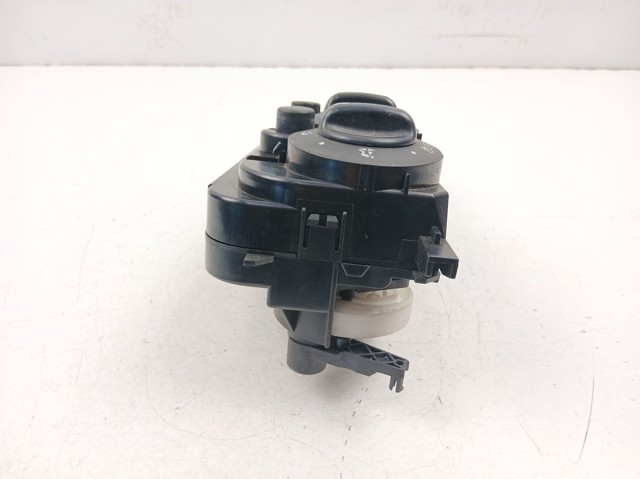 A1688302085 Mercedes