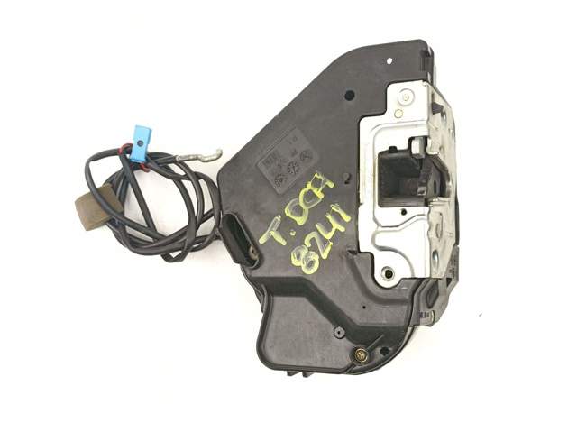 A2037300235 Cerradura de la puerta trasera derecha  disponible Málaga