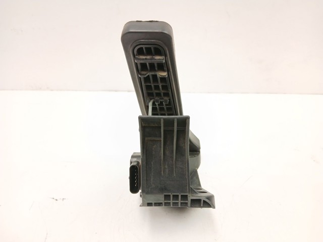 Comprar Pedal del acelerador Mercedes C W204 a bajo precio