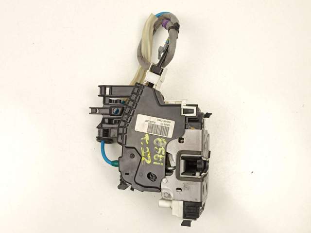 MERCEDES A2047302735 Cerradura de puerta trasera izquierda  en stock Salamanca