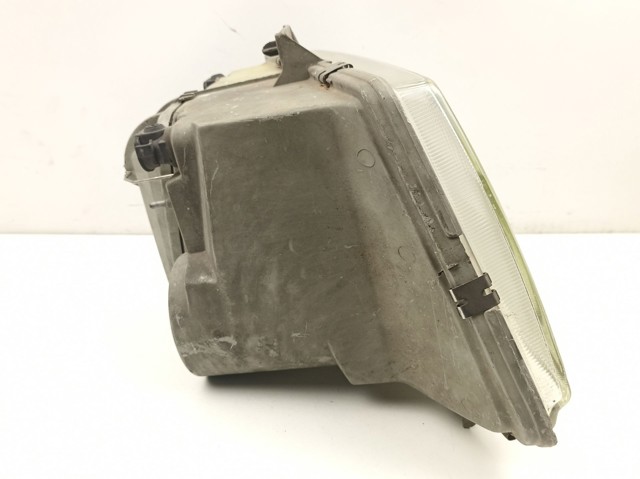Faros delantero izquierdo A6388200061 MERCEDES