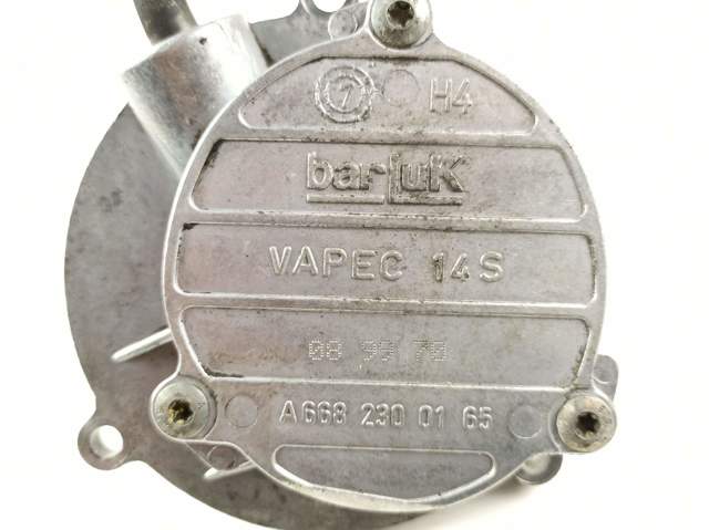A6682300165 MERCEDES Bomba de vacío  disponible Vigo