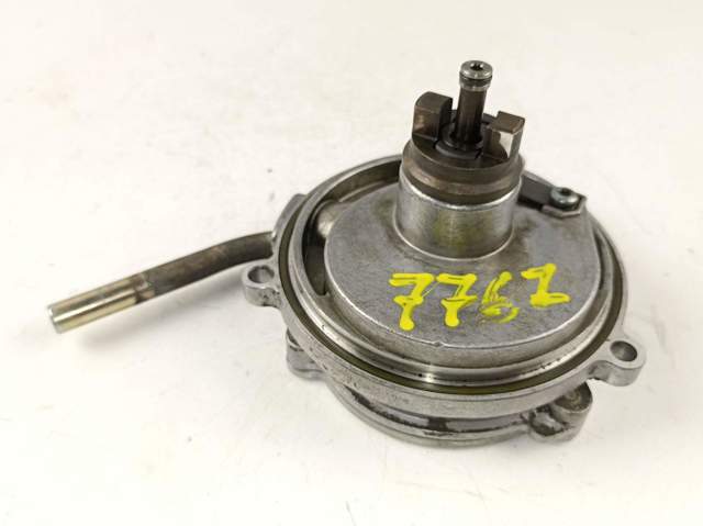 A6682300165 MERCEDES Bomba de vacío comprar Madrid