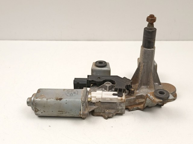 DLB500073 Land Rover