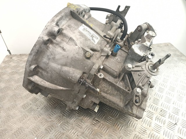 ND0008 Renault (RVI)